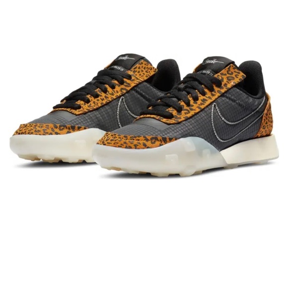 Nike Waffle Racer 2x Sneakers in Leopard Print Size 9